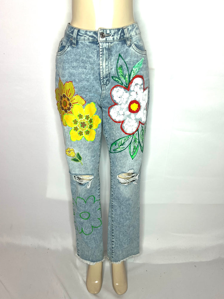 Woodstock artful denim floral on boyfriend denim Jean size 10