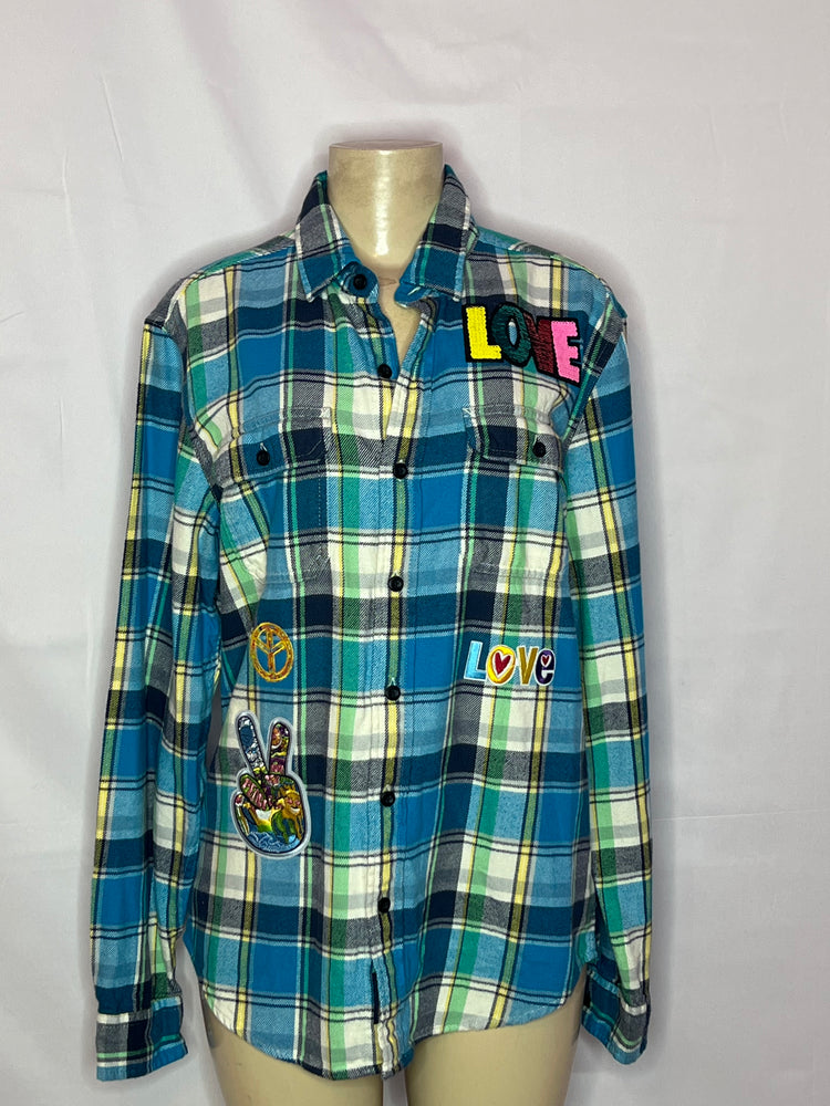 Love Lives Here bright flannel shirt Sz med