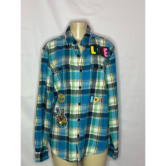 Love Lives Here bright flannel shirt Sz med
