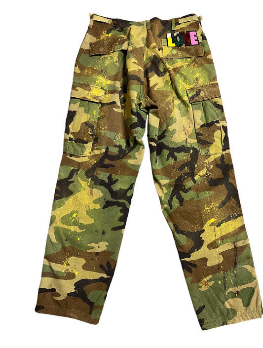 Sunshine themed camouflage unisex camouflage pant size med